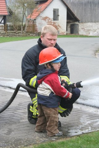 Brandschutzerziehung in Wolperode vom 24.03.2013